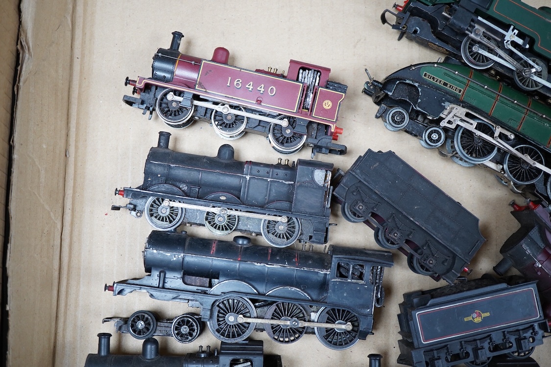 Three part-built 0 gauge railway brass and white metal locomotives by John Worsley; an ACE Products kit of an SR Bullied light Pacific with its original box, a SECR Wainwright H class 0-4-4T locomotive and an LNER class